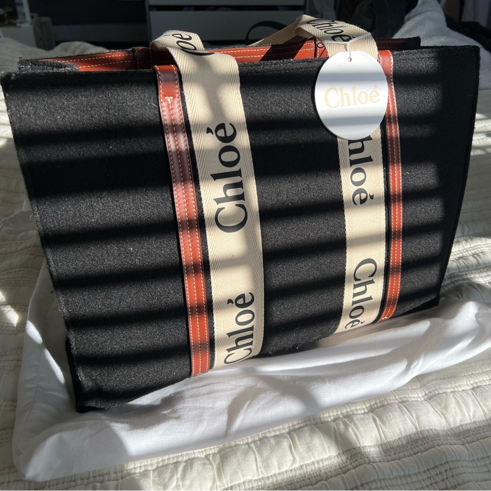 Chloe woody tote (wool)